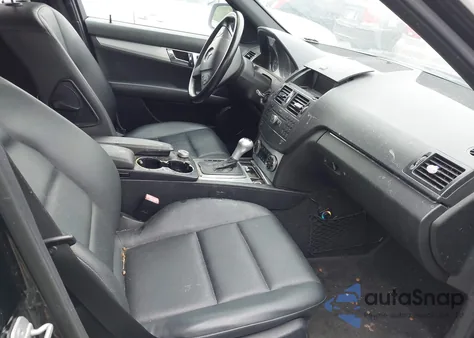 2009 Mercedes-Benz C 300 Luxury 4Matic/Sport 4Matic from USA, damaged, VIN WDDGF81X89F212782